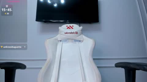   MIa   online show from February 15, 2025, 1:49 pm