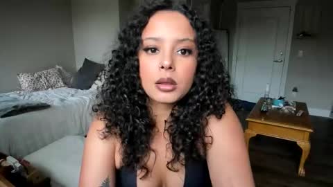 Snapshot of mixedbeauty45 chatting on May 13, 2026, 1:36 am mixedbeauty45 online show from May 13, 2026, 1:36 am
