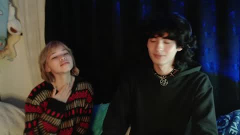 Snapshot of mixipeach chatting on May 16, 2026, 4:09 am Naomi and Nekorii online show from May 16, 2026, 4:09 am