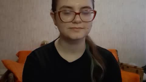 Milana online show from February 6, 2026, 8:18 am