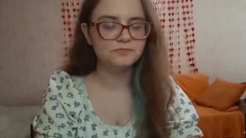 Milana online show from July 16, 2026, 3:40 pm
