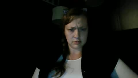 miztrezk online show from November 26, 2025, 10:11 pm