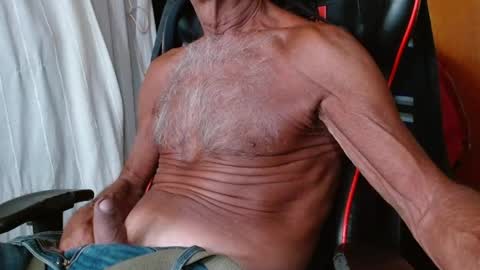 Snapshot of mjmadurengue chatting on January 9, 2026, 9:23 am Mario jose online show from January 9, 2026, 9:23 am