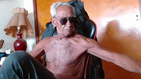 Snapshot of mjmadurengue chatting on February 9, 2026, 5:39 pm Mario jose online show from February 9, 2026, 5:39 pm