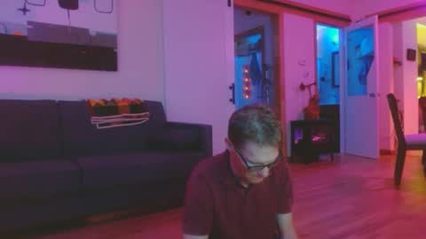 mk_ultrafine online show from January 6, 2025, 11:18 am