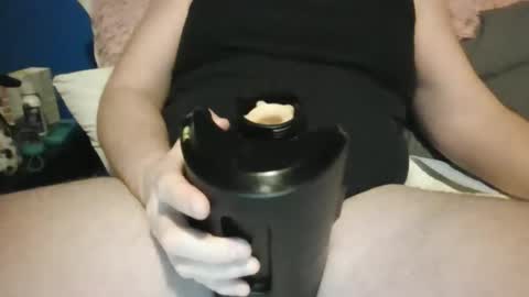 mlee_cam81 online show from January 6, 2026, 3:05 pm