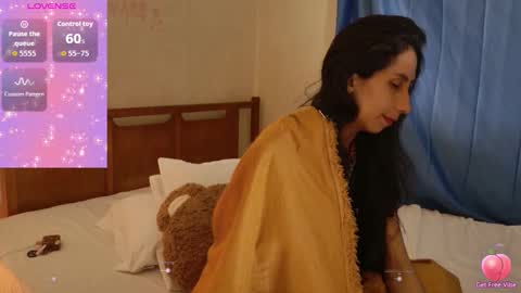 MoonLipson online show from March 2, 2026, 5:08 am