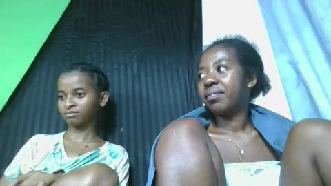 Snapshot of mmerela chatting on March 1, 2026, 9:39 pm mmerela online show from March 1, 2026, 9:39 pm