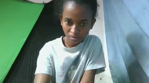 Snapshot of mmerela chatting on March 5, 2026, 4:19 am mmerela online show from March 5, 2026, 4:19 am