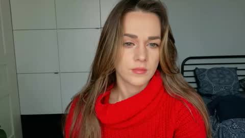 mmminnie online show from December 18, 2025, 11:05 am