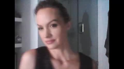 Snapshot of mmmmyesplease1 chatting on December 21, 2024, 3:31 pm mmmmyesplease1 online show from December 21, 2024, 3:31 pm