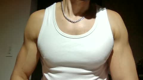 mmuscularman online show from June 19, 2026, 7:01 am