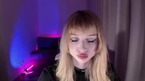 Snapshot of mnepohhh chatting on February 8, 2026, 10:46 pm mnepohhh online show from February 8, 2026, 10:46 pm