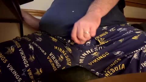 mnguy19726969 online show from September 17, 2025, 5:20 am