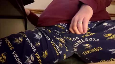 mnguy19726969 online show from October 27, 2025, 2:54 pm