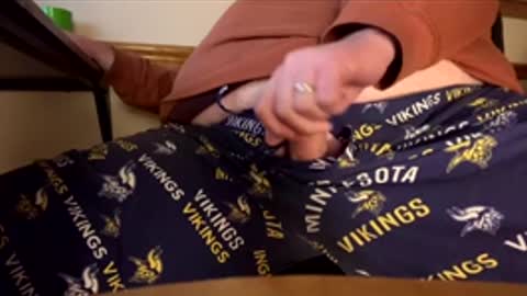 mnguy19726969 online show from April 27, 2026, 3:26 am