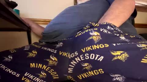 mnguy19726969 online show from May 18, 2026, 9:42 pm