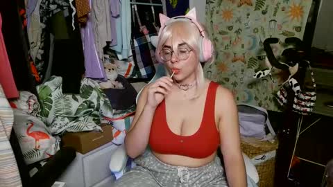 The Mochi Rainbow Variety Show online show from January 14, 2025, 11:16 pm