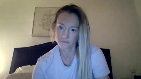 Snapshot of mockingbirds91 chatting on May 12, 2026, 4:31 am mockingbirds91 online show from May 12, 2026, 4:31 am