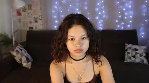 moco_choco online show from September 26, 2025, 9:46 am