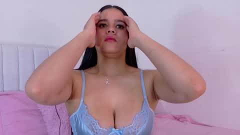 zoe ross online show from September 16, 2025, 7:04 pm