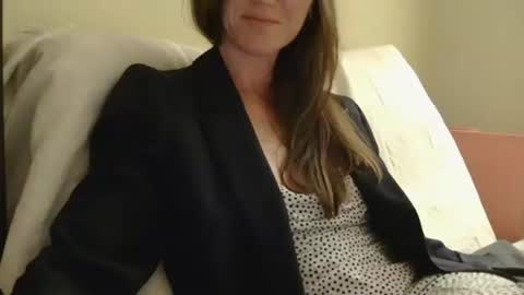 Snapshot of modesta1413 chatting on November 20, 2025, 11:48 pm Aurora online show from November 20, 2025, 11:48 pm