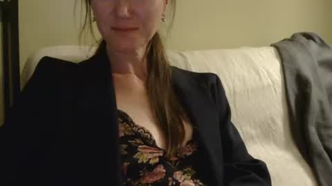 Snapshot of modesta1413 chatting on November 27, 2025, 2:57 am Aurora online show from November 27, 2025, 2:57 am