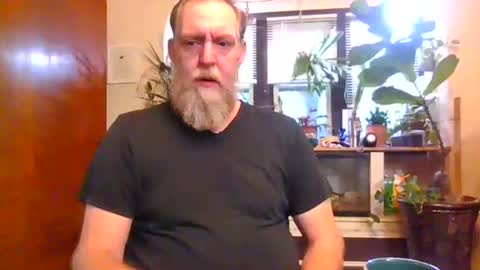 Snapshot of moeblick chatting on November 13, 2025, 1:10 pm moeblick online show from November 13, 2025, 1:10 pm