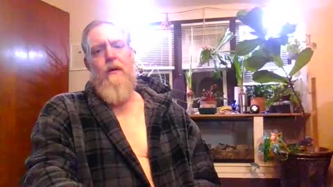 Snapshot of moeblick chatting on November 24, 2025, 11:54 am moeblick online show from November 24, 2025, 11:54 am