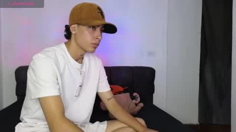 Snapshot of mohamed_malik chatting on August 6, 2026, 4:09 pm mohamed_malik online show from August 6, 2026, 4:09 pm
