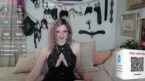 Snapshot of mohawkmischief chatting on August 6, 2026, 9:49 pm MohawkMischief online show from August 6, 2026, 9:49 pm