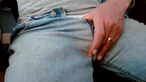 mohotr online show from November 13, 2025, 7:24 pm