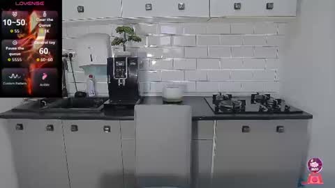 Snapshot of mojjo_erika chatting on June 30, 2026, 7:42 am erika online show from June 30, 2026, 7:42 am