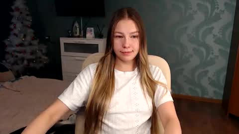 Snapshot of molli_and_tom chatting on February 9, 2026, 2:21 pm Bitcoin 1P8NuZxsaNsQTx7wJJJ7Ao1mic4nvJPVLC online show from February 9, 2026, 2:21 pm