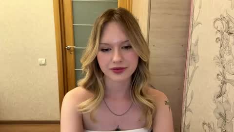 Lisa online show from May 1, 2026, 2:21 pm