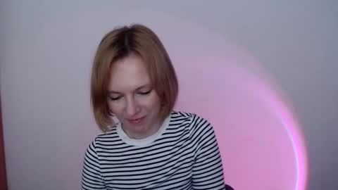 mollilove online show from May 14, 2026, 10:00 am
