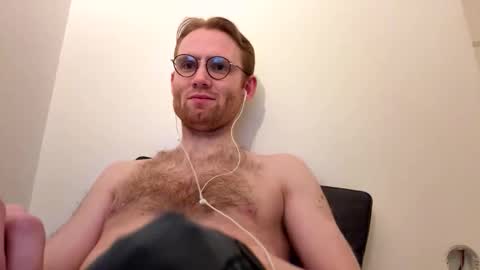 molliter online show from December 3, 2025, 2:08 am