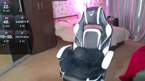 Snapshot of molly_barbie chatting on May 7, 2026, 12:21 pm Molly Prvt is open online show from May 7, 2026, 12:21 pm