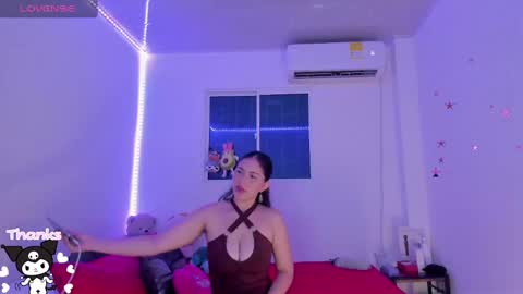 Snapshot of molly_g18 chatting on February 27, 2025, 2:42 am MARIANA online show from February 27, 2025, 2:42 am