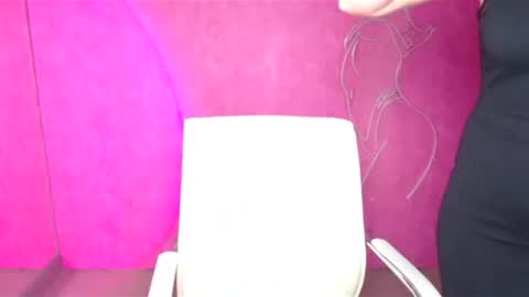 Snapshot of molly_mis chatting on December 21, 2024, 10:06 am Molly online show from December 21, 2024, 10:06 am