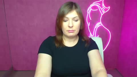 Snapshot of molly_mis chatting on January 11, 2025, 9:57 am Molly online show from January 11, 2025, 9:57 am