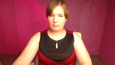 Snapshot of molly_mis chatting on September 14, 2025, 6:01 am Molly online show from September 14, 2025, 6:01 am