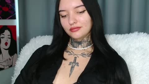 Lina online show from December 2, 2024, 9:24 am