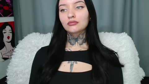 Lina online show from February 10, 2025, 9:36 am