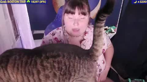 molly_moons online show from September 23, 2025, 2:03 am