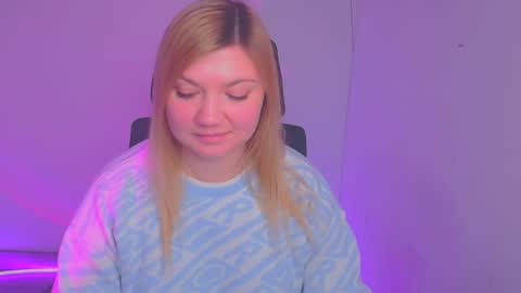 Snapshot of molly_moree chatting on January 7, 2025, 3:23 pm Molly online show from January 7, 2025, 3:23 pm