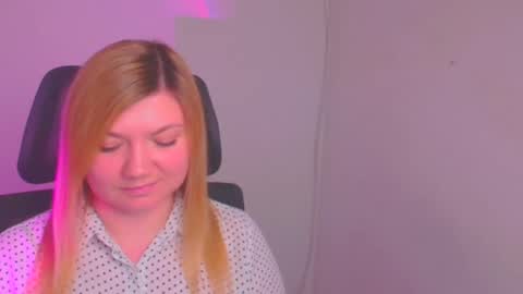 Snapshot of molly_moree chatting on January 24, 2025, 3:34 pm Molly online show from January 24, 2025, 3:34 pm