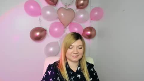 Snapshot of molly_moree chatting on February 12, 2025, 4:11 pm Molly online show from February 12, 2025, 4:11 pm