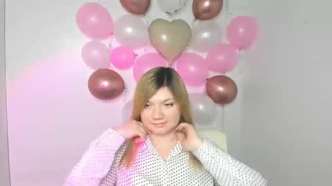 Snapshot of molly_moree chatting on February 20, 2025, 5:07 pm Molly online show from February 20, 2025, 5:07 pm