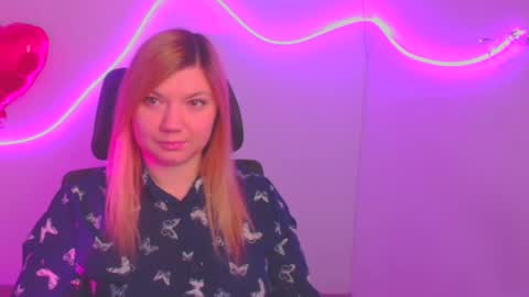 Snapshot of molly_moree chatting on February 22, 2025, 6:39 am Molly online show from February 22, 2025, 6:39 am